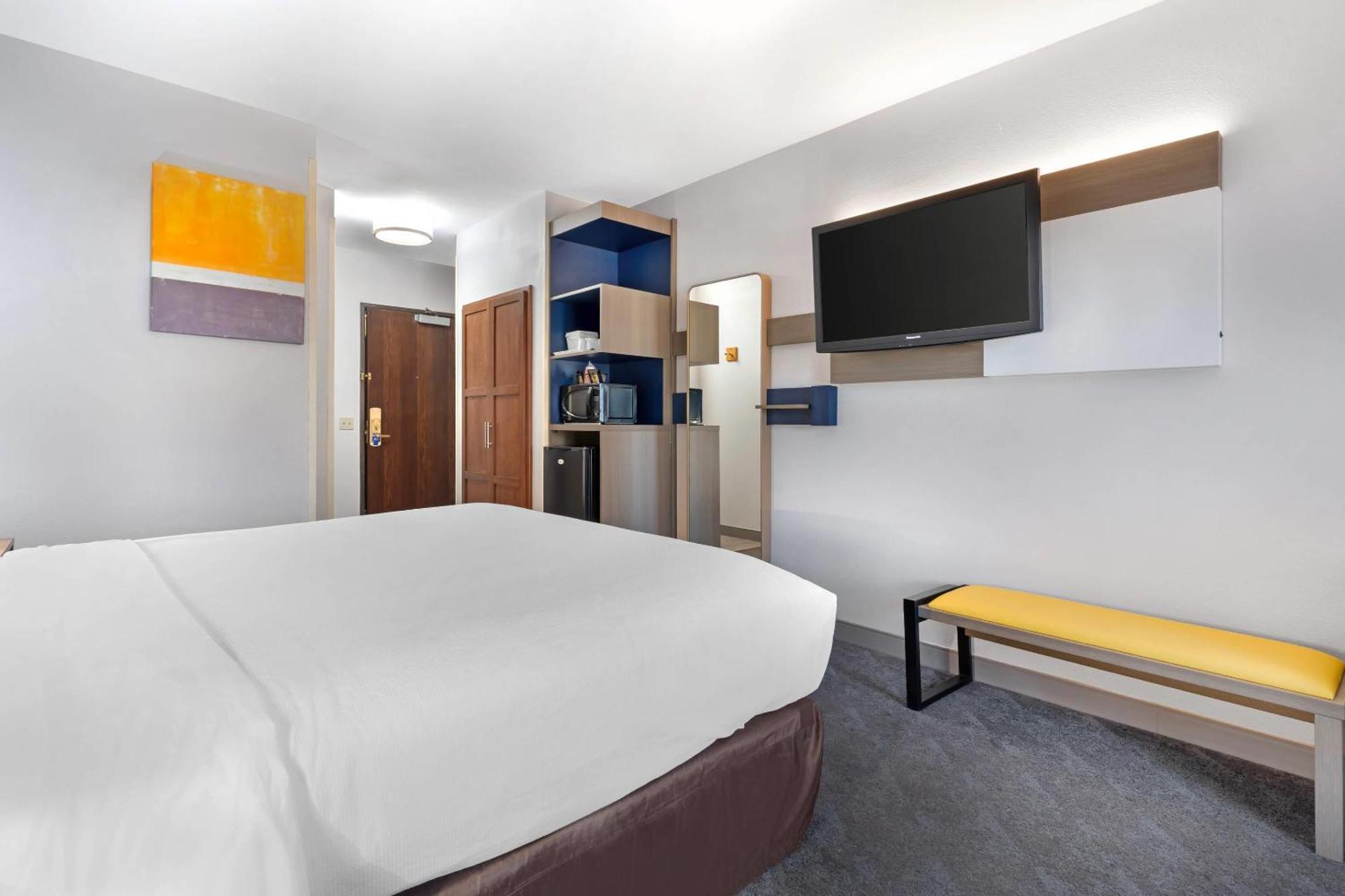 Comfort Inn & Suites Sacramento - University Area מראה חיצוני תמונה