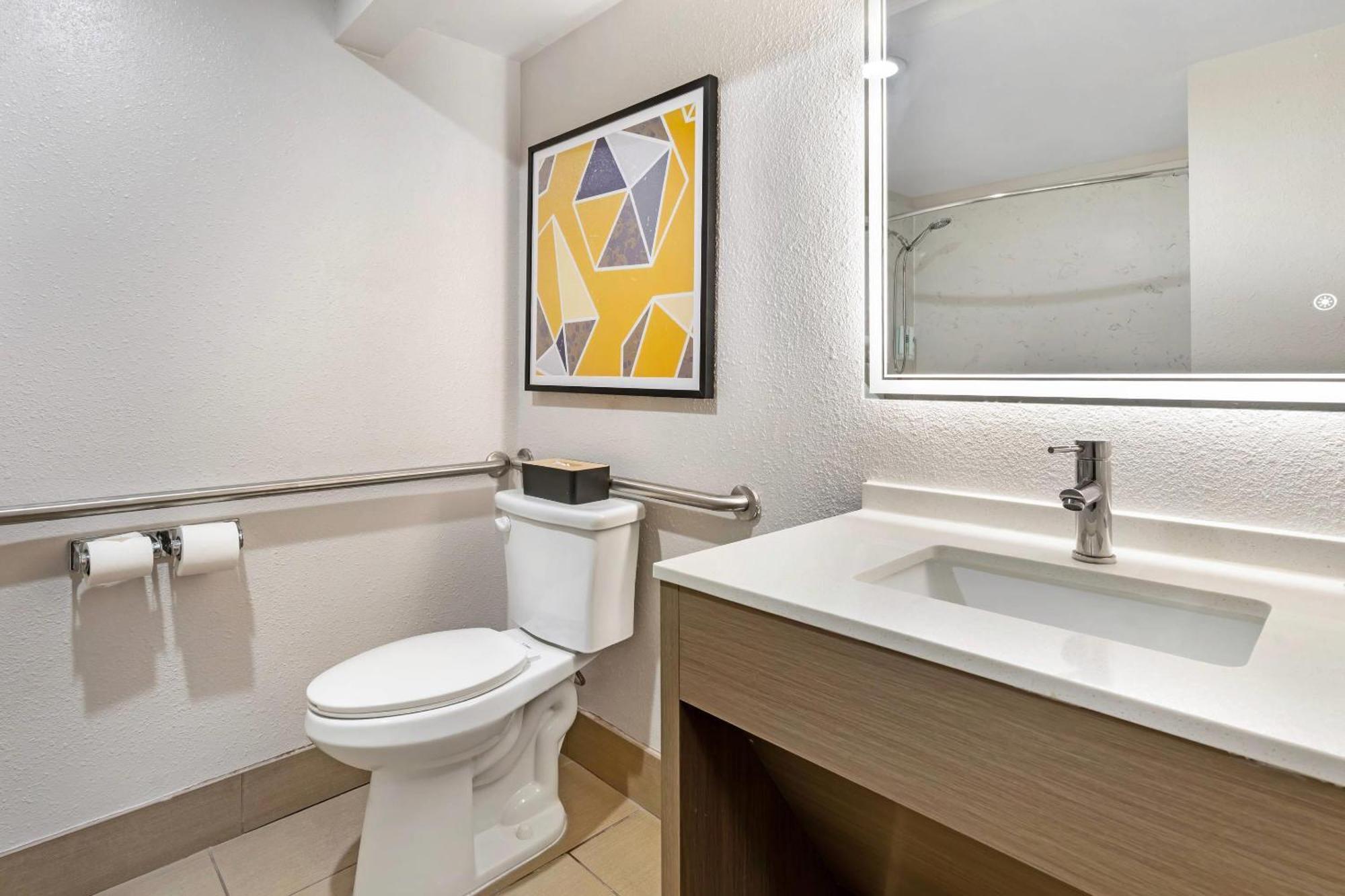 Comfort Inn & Suites Sacramento - University Area מראה חיצוני תמונה