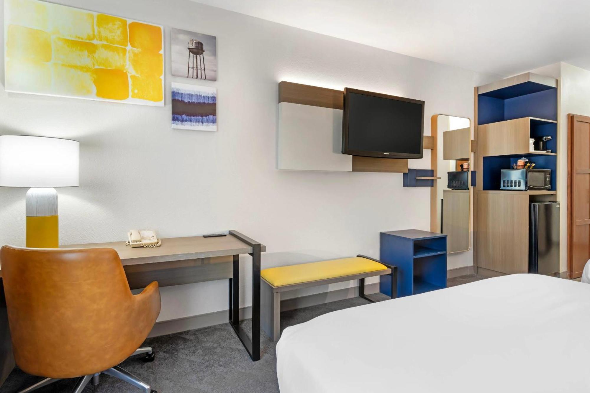 Comfort Inn & Suites Sacramento - University Area מראה חיצוני תמונה