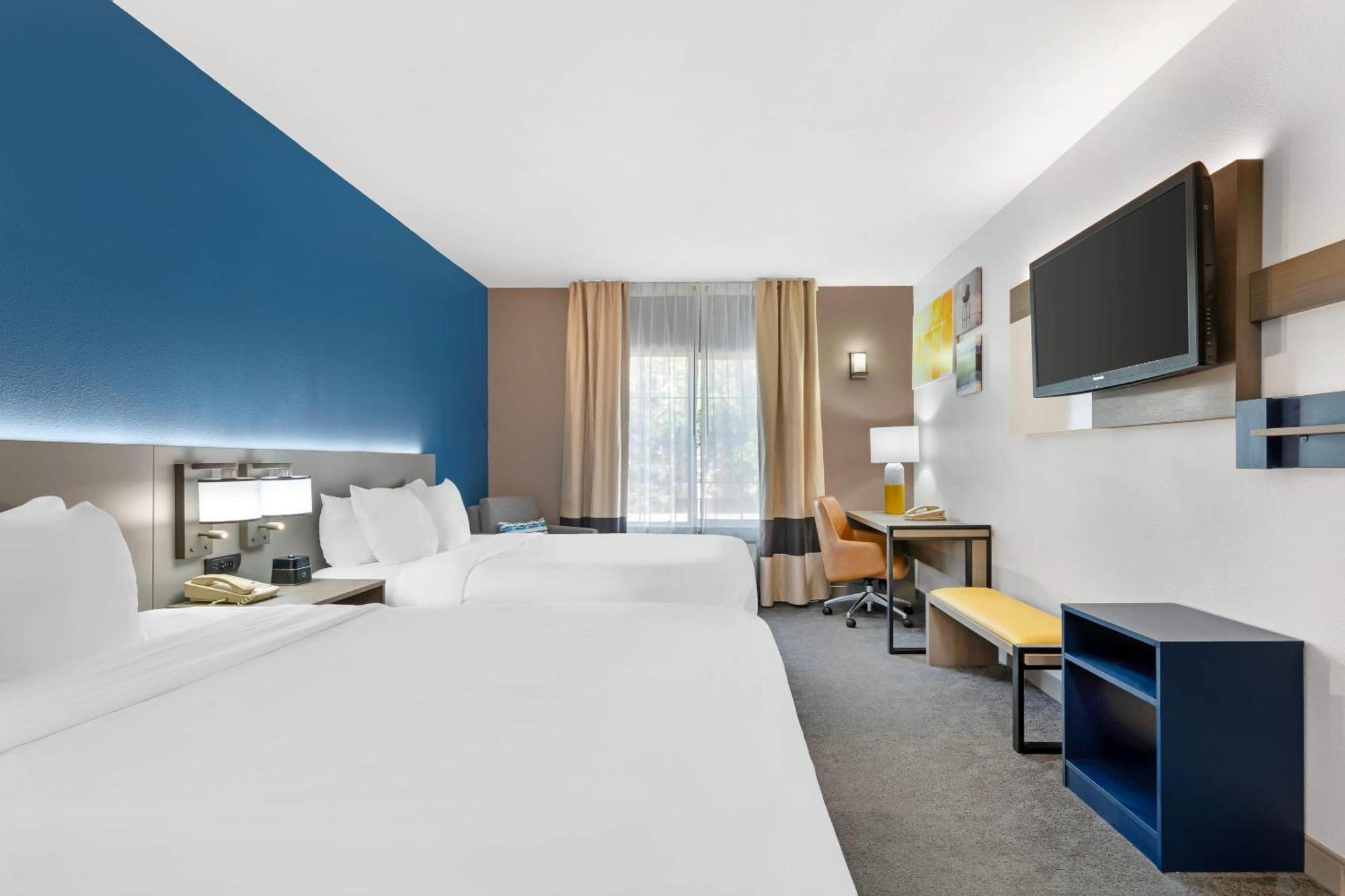 Comfort Inn & Suites Sacramento - University Area מראה חיצוני תמונה